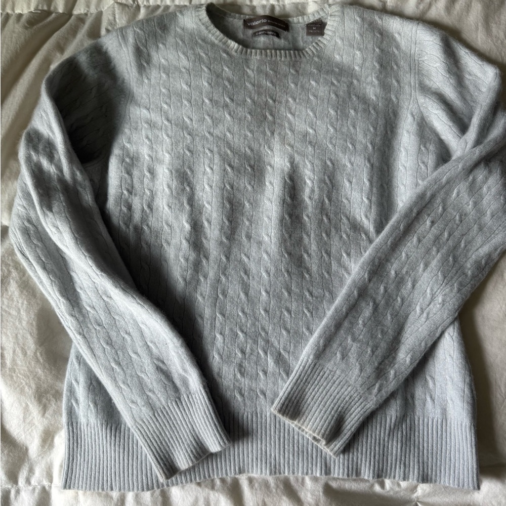 Cashmere Light Gray Cable Knit Sweater